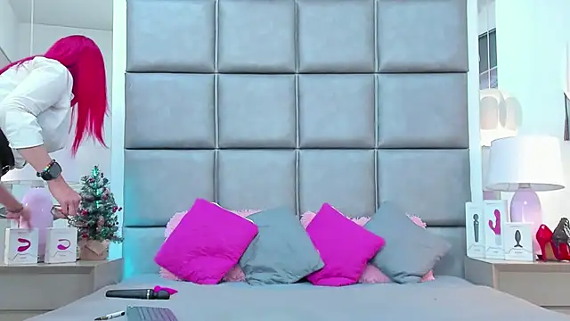 AllissaBrowm online show from December 30, 2024, 4:29 pm