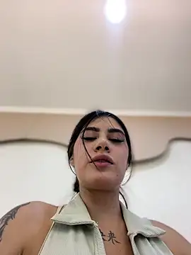 clarachanelricek online show from February 18, 2025, 9:20 pm