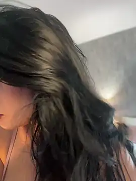 clarachanelricek online show from February 28, 2025, 9:23 pm