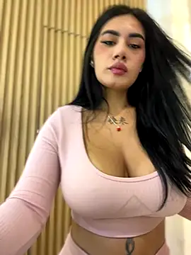 clarachanelricek online show from October 18, 2025, 8:09 pm