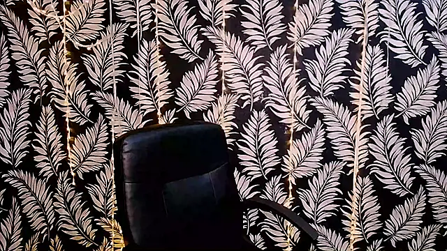 Olivia playful online show from October 20, 2025, 11:32 am