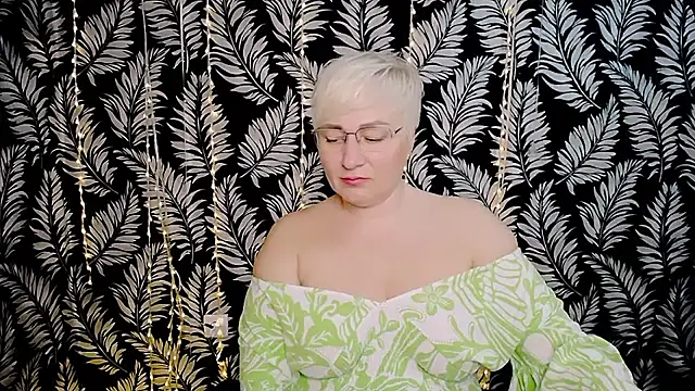 Olivia playful online show from April 10, 2026, 10:31 am