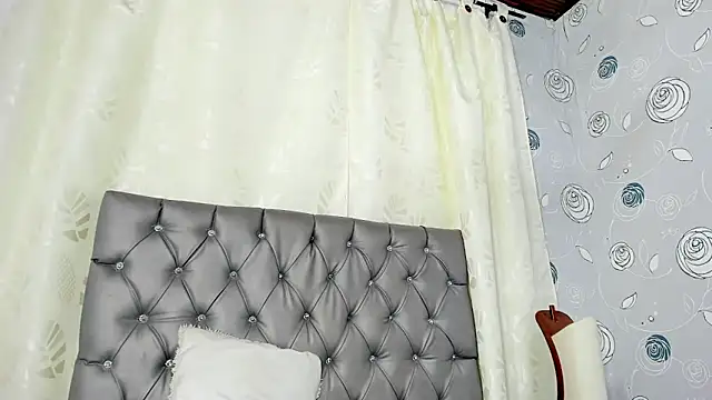 luna evaa online show from January 20, 2025, 5:37 pm