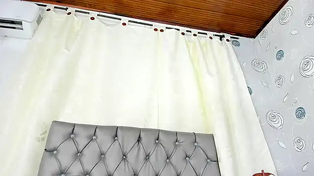 luna evaa online show from January 21, 2025, 5:30 pm