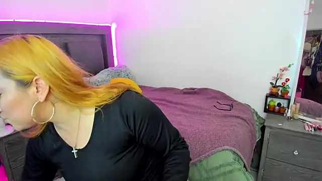 Cherrynoa online show from February 7, 2026, 2:48 am