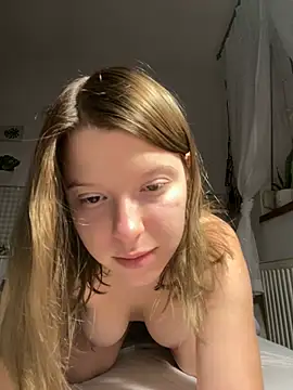 kimczii online show from January 17, 2025, 11:59 am