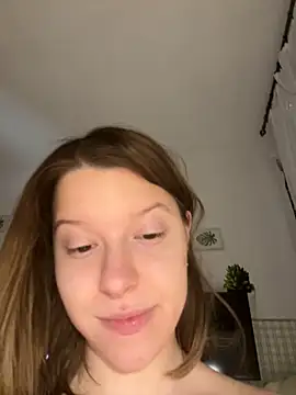 kimczii online show from February 5, 2025, 10:08 am