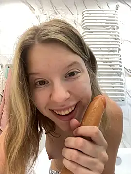 Snapshot of kimczii chatting on July 24, 2026, 7:50 am kimczii online show from July 24, 2026, 7:50 am