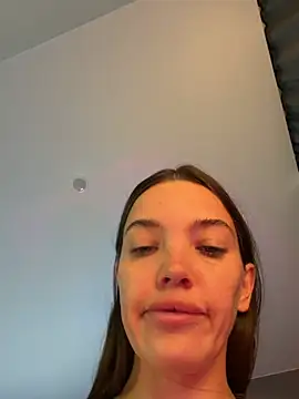 Snapshot of julia_fly chatting on July 7, 2026, 7:09 am julia fly online show from July 7, 2026, 7:09 am