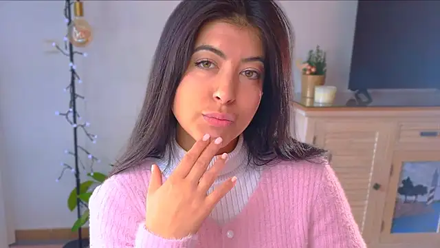 anabelcurvy online show from December 10, 2024, 2:06 pm