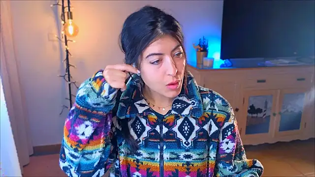 anabelcurvy online show from December 10, 2024, 8:16 pm