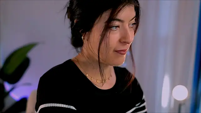 anabelcurvy online show from January 2, 2025, 2:13 pm