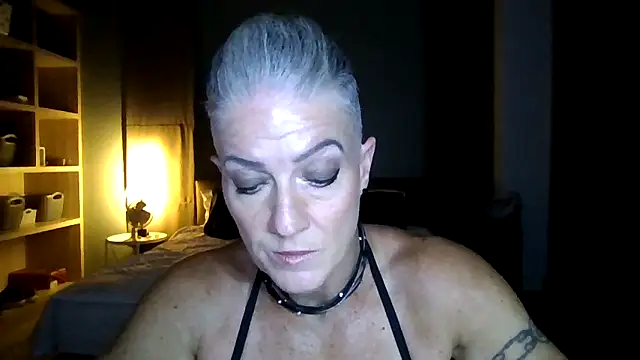 Devon2020 online show from November 5, 2025, 11:43 am