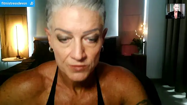 Snapshot of Devon2020 chatting on May 11, 2026, 9:15 am Devon2020 online show from May 11, 2026, 9:15 am