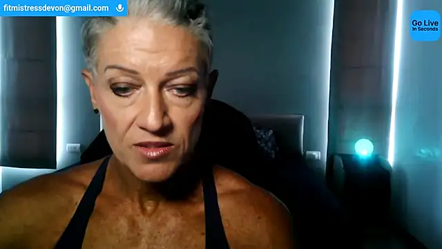 Snapshot of Devon2020 chatting on July 23, 2026, 7:17 am Devon2020 online show from July 23, 2026, 7:17 am