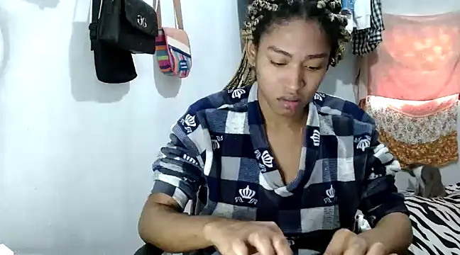 angelamarie1 online show from February 9, 2025, 4:18 pm