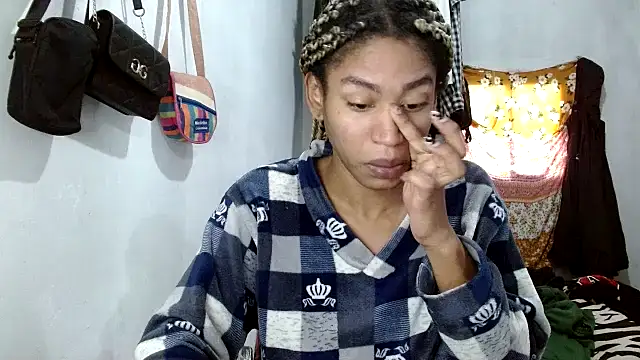 angelamarie1 online show from February 22, 2025, 12:51 pm