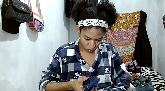 angelamarie1 online show from March 14, 2025, 8:21 am