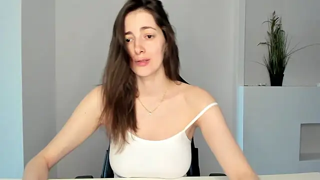 Sabrina Mur online show from February 13, 2025, 10:44 am