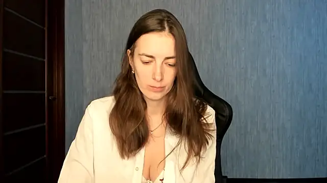 Sabrina Mur online show from December 15, 2025, 11:58 am