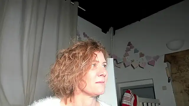 Lola Belgium online show from February 9, 2025, 4:07 pm