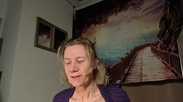 Lola Belgium online show from April 23, 2026, 5:30 am