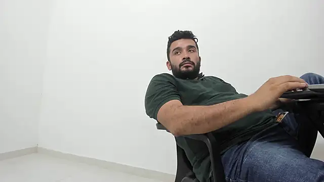 isearchcompany online show from October 2, 2025, 3:02 am