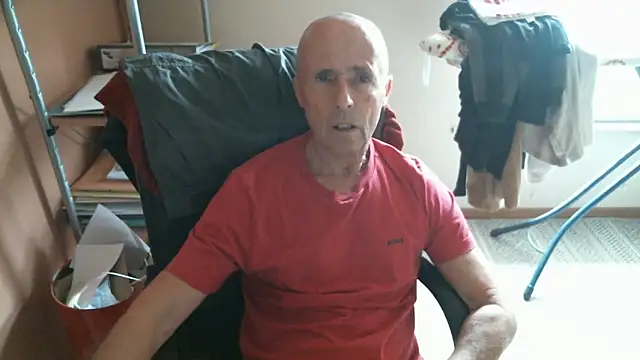 olibrius71 online show from February 21, 2026, 1:12 pm