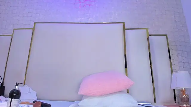 Snapshot of paola_rodriguez chatting on April 28, 2026, 11:59 am paola rodriguez online show from April 28, 2026, 11:59 am