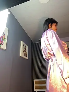 LauraAristizabal online show from February 28, 2025, 4:20 pm