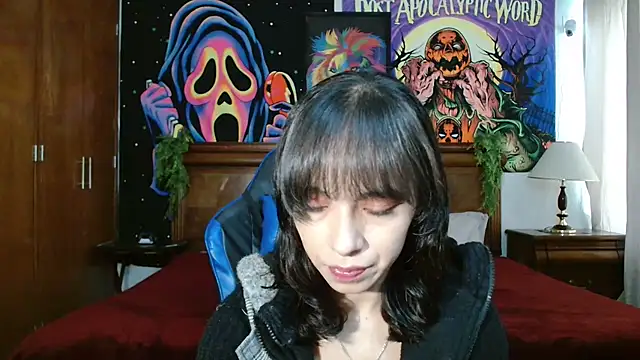 MINI Petite online show from January 6, 2025, 4:02 pm