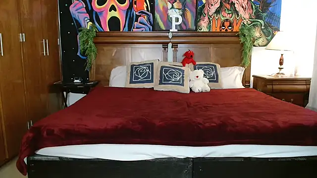 MINI Petite online show from January 6, 2025, 7:13 pm