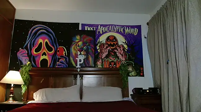 MINI Petite online show from February 19, 2025, 12:46 am