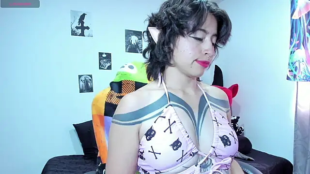 yunkodolly666 online show from July 17, 2026, 8:14 pm