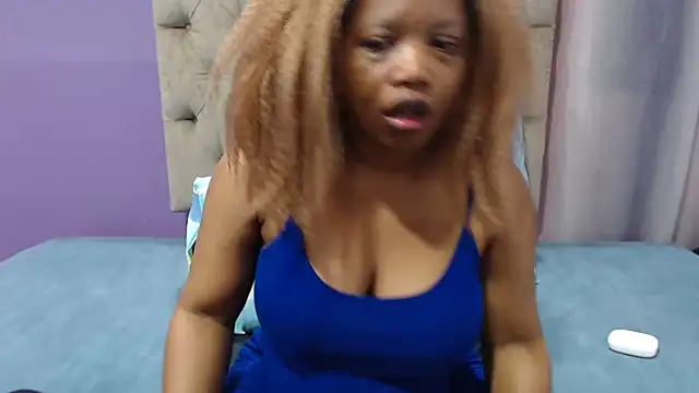 Snapshot of PeachAss4UU chatting on July 28, 2026, 5:36 am PeachAss4UU online show from July 28, 2026, 5:36 am