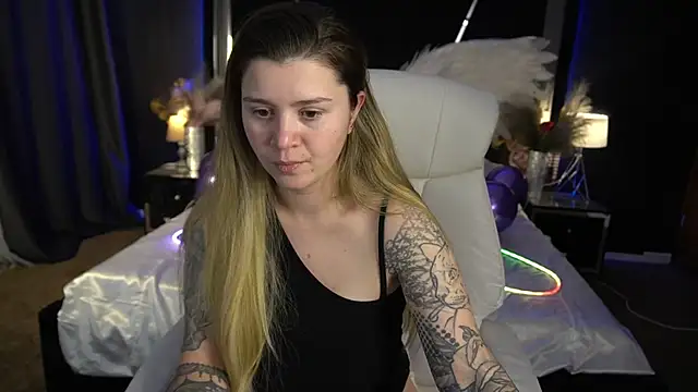 AmellyMilly online show from January 17, 2026, 1:38 pm