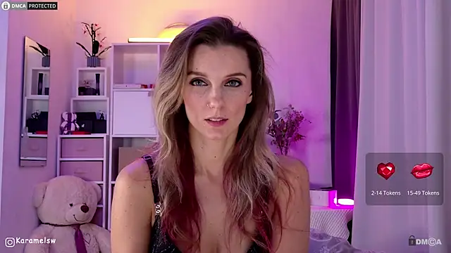 Karamelsw  online show from October 13, 2025, 9:48 pm