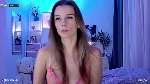 Karamelsw  online show from February 7, 2026, 10:13 pm