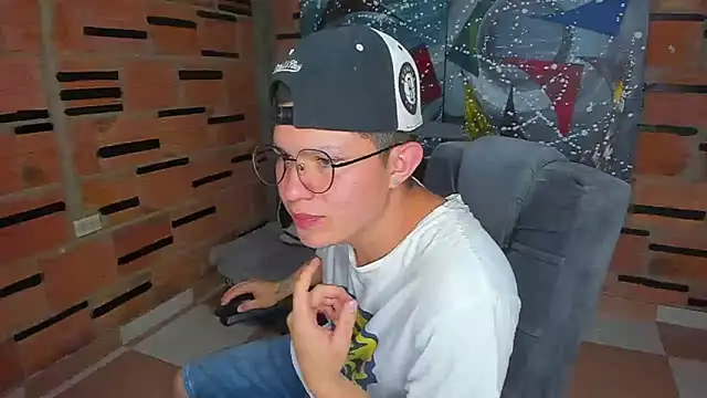 patrik 027 online show from February 17, 2025, 5:21 pm