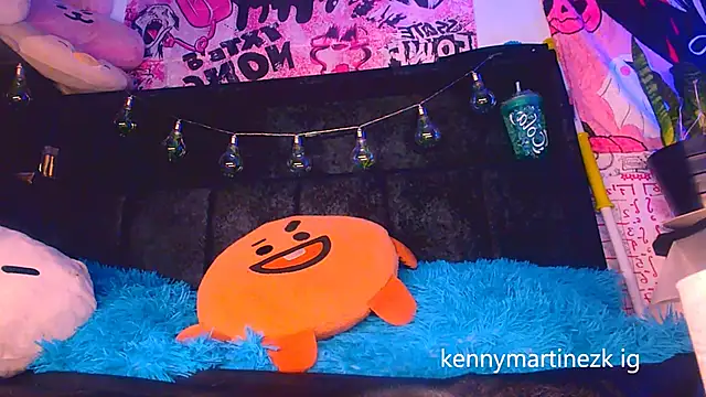 Snapshot of Kenny_starrK chatting on May 17, 2026, 6:15 pm Kenny starrK online show from May 17, 2026, 6:15 pm