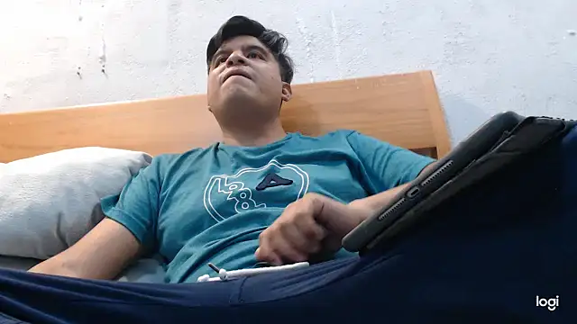 thor000089 online show from December 10, 2024, 5:28 am