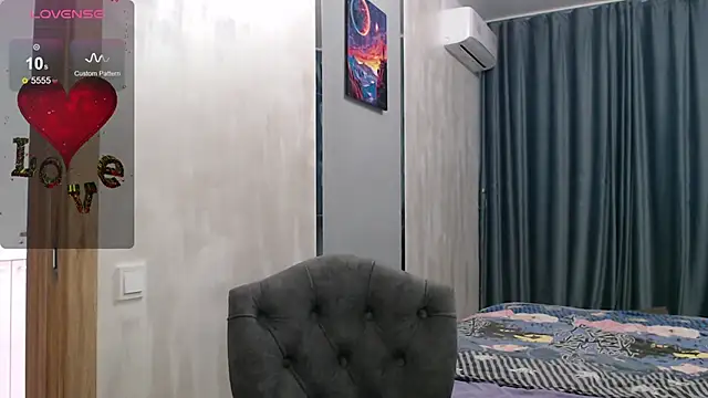 Stacy Davice online show from September 18, 2025, 9:44 am