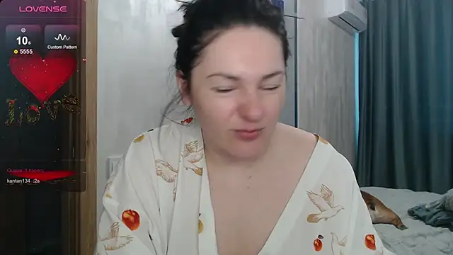 Stacy Davice online show from September 28, 2025, 12:43 pm