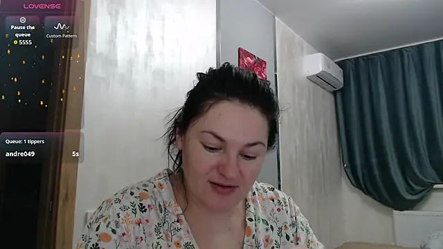 Stacy Davice online show from November 8, 2025, 5:45 pm