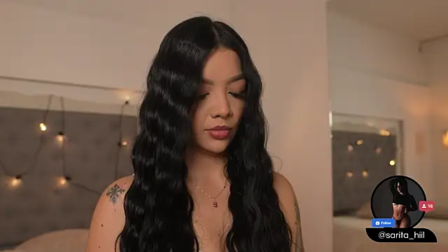 sarah hiill online show from September 19, 2025, 7:36 pm