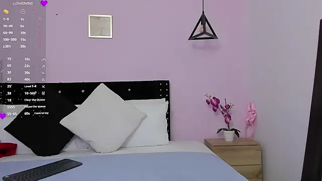 CeliWoods online show from February 19, 2025, 11:06 am