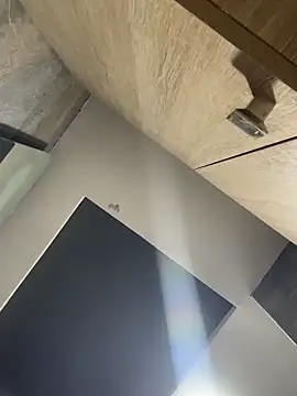 CeliWoods online show from December 20, 2025, 10:11 am