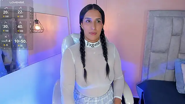 Stefhanyblow online show from April 15, 2026, 8:31 pm