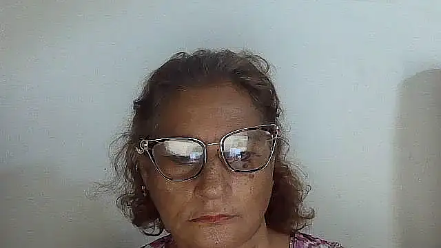 Snapshot of charrysexy1 chatting on December 14, 2025, 12:21 pm charrysexy1 online show from December 14, 2025, 12:21 pm