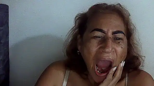 Snapshot of charrysexy1 chatting on December 19, 2025, 12:56 pm charrysexy1 online show from December 19, 2025, 12:56 pm